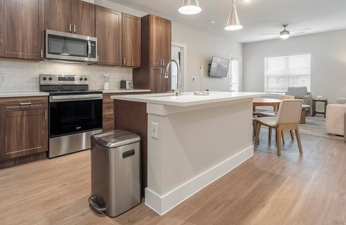 Seguin Apartment | Landing at The Virginia - 2 Bedrooms in Seguin