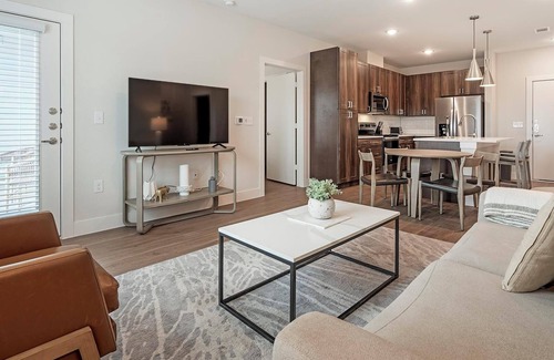 Seguin Apartment | Landing at The Virginia - 2 Bedrooms in Seguin