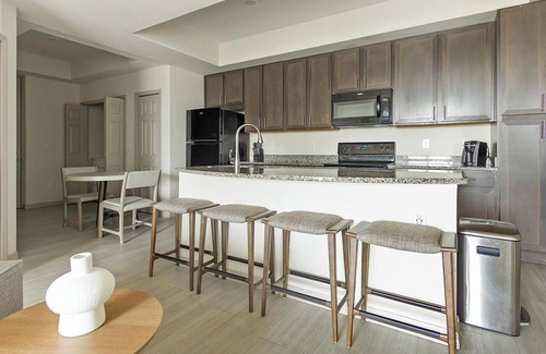 Eastwood Village Apartment | Landing at The Vistas at Eastwood - 2 Bedrooms .