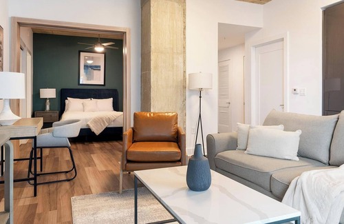 Baileys Crossroads Apartment | Landing at Three Collective - 2 Bedrooms in Fal.