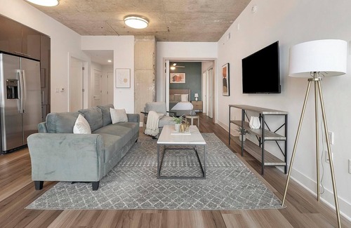 Baileys Crossroads Apartment | Landing at Three Collective - 2 Bedrooms in Fal.