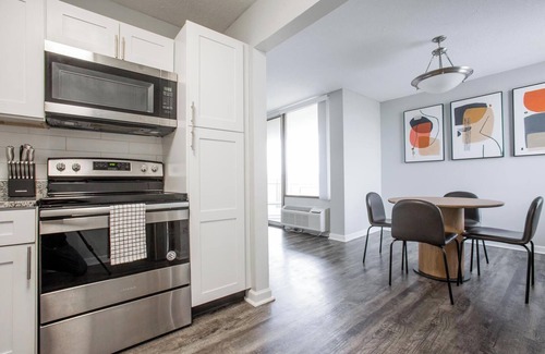 Fort Wayne Apartment | Landing at Three Rivers - 2 Bedrooms in Central.