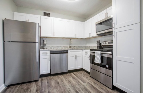 Fort Wayne Apartment | Landing at Three Rivers - 2 Bedrooms in Central.