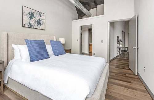 NoDo District Apartment | Landing at Tiptop - 2 Bedrooms in Jefferson Square