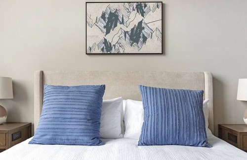 NoDo District Apartment | Landing at Tiptop - 2 Bedrooms in Jefferson Square