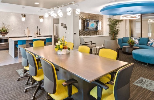 Rosenberg Apartment | Landing at Town Center Lofts - 1 Bedroom in Brazos Town Center
