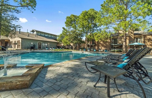 Denton Apartment | Landing at Woodhill - 2 Bedrooms in Denton