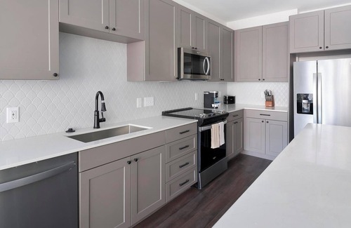 Houston Apartment | Landing | Beautiful 1BD, Courtyard, Gym