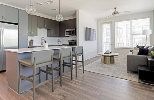 East Side Apartment | Landing | Beautiful 2BD, Gym, Clubhouse
