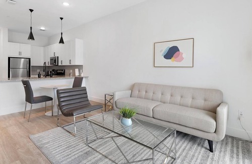 Denton Apartment | Landing | Beautiful 2BD in Denton