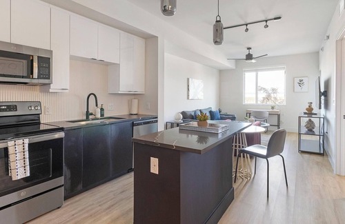 Providencia Park Apartment | Landing | Chic 1BD, Yoga Studio, Gym
