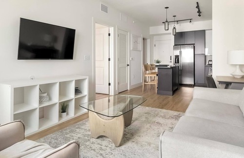 Providencia Park Apartment | Landing | Chic 1BD, Yoga Studio, Clubhouse