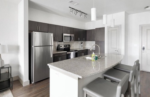 Haltom City Apartment | Landing | Chic 1BD, Courtyard, Clubhouse