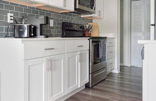 Indianapolis Apartment | Landing | Chic 1BD, Pool, Yoga Studio