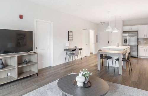 Willow Springs Apartment | Landing | Chic 1BD, Clubhouse, Gym