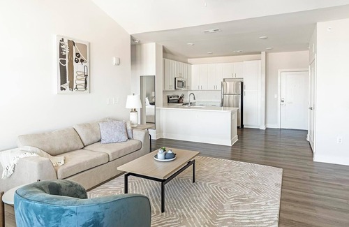 Belle Mina Apartment | Landing | Chic 1BD, Yoga Studio, Courtyard
