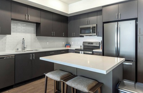 Denton Apartment | Landing | Chic Studio in Denton