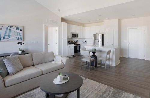 Belle Mina Apartment | Landing | Incredible 2BD, Pool, Clubhouse