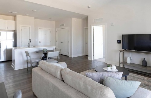 Belle Mina Apartment | Landing | Incredible 2BD, Pool, Clubhouse