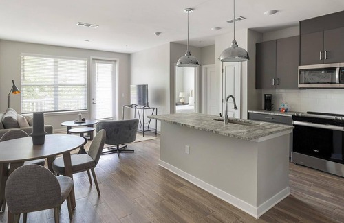 Huntsville Apartment | Landing | Incredible 2BD, Gym, Pool