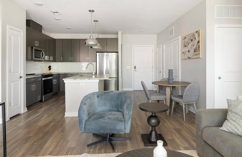 Huntsville Apartment | Landing | Incredible 2BD, Gym, Pool