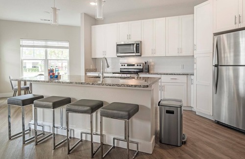 Southeast Orlando Apartment | Landing | Incredible 2BD, Clubhouse, Gym