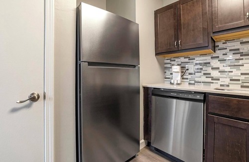 Indianapolis Apartment | Landing | Incredible 2BD, Gym, Pool