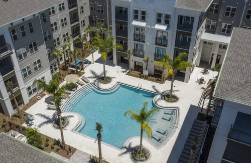 San Marco Apartment | Landing | Incredible 1BD, Gym, Pool