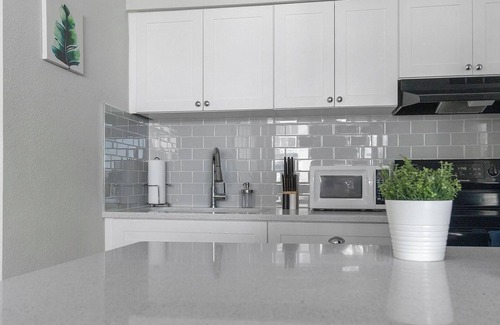 St. Petersburg Apartment | Landing | Modern 1BD, Yoga Studio, Gym