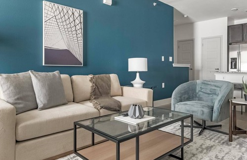 Austin Apartment | Landing | Modern 1BD, Gym, Pool