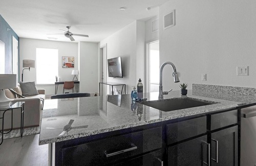 Austin Apartment | Landing | Modern 1BD, Gym, Pool