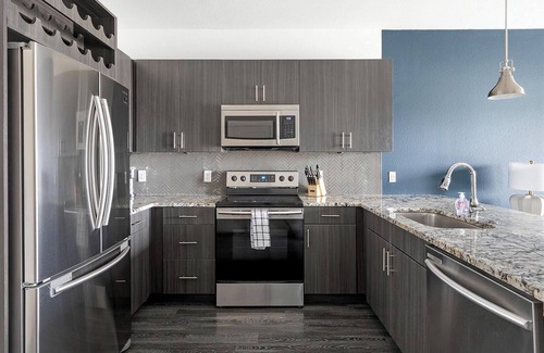 McKinney Apartment | Landing | Modern 1BD, Gym, Pool
