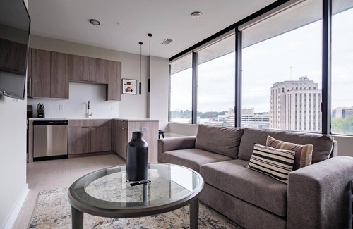 Civil Rights Historic District Apartment | Landing | Modern 1BD in Fountain Heights