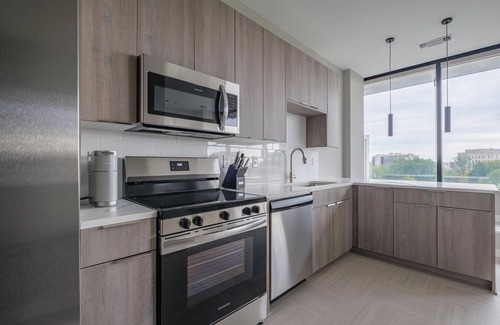 Civil Rights Historic District Apartment | Landing | Modern 1BD in Fountain Heights