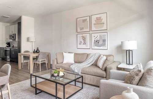 McKinney Apartment | Landing | Modern 1BD, Pool, Clubhouse