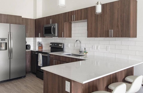 Rosedale Apartment | Landing | Modern 1BD, Pool, Rooftop Lounge