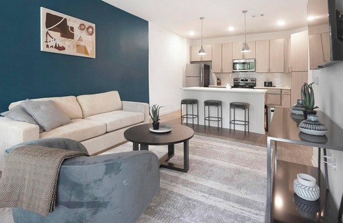 Cordova Apartment | Landing | Modern 1BD, Pool, Gym