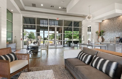 Buda Apartment | Landing | Modern 1BD, Pool, Yoga Studio