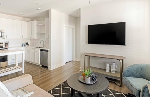 Belle Mina Apartment | Landing | Modern 2BD, Courtyard, Yoga Studio