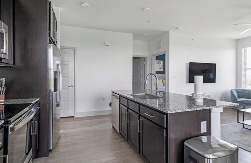 Austin Apartment | Landing | Modern 2BD, Gym, Pool