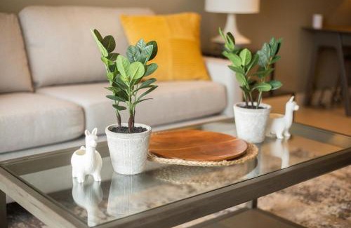 Channel District Apartment | Landing Modern Apartment with Amazing Amenities (ID3353)