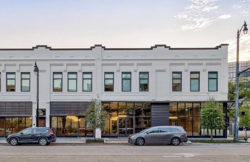 Five Points South Apartment | Landing | Modern Studio in Five Points South