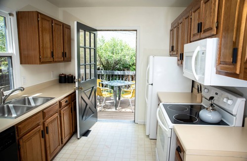 Speer Apartment | Landing Pad at West Washington Park!