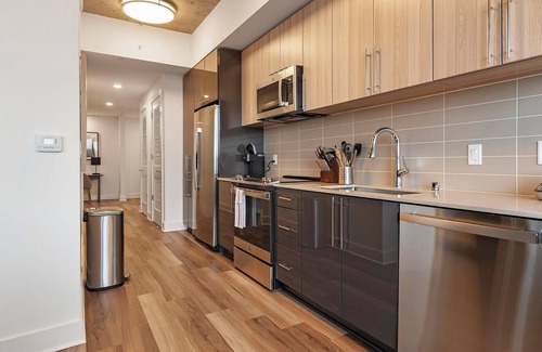 Baileys Crossroads Apartment | Landing | Spectacular 1BD, Game Room, Gym