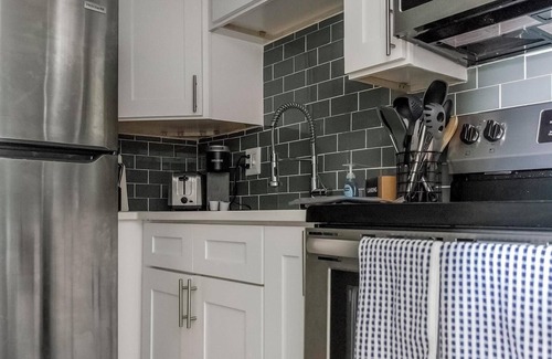 Indianapolis Apartment | Landing | Spectacular 1BD, Gym, Game Room