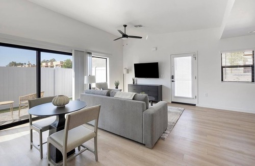 North Mountain Apartment | Landing | Spectacular 1BD, Clubhouse, Gym