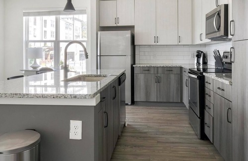 Mableton Apartment | Landing | Spectacular 2BD, Gym, Rooftop Lounge