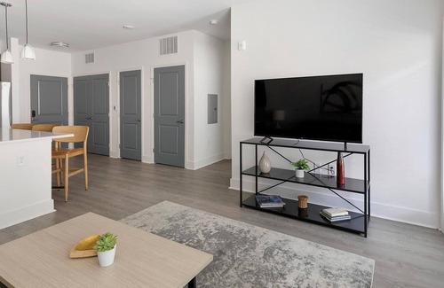 Crestline Heights Apartment | Landing | Spectacular 2BD, Pool, Clubhouse