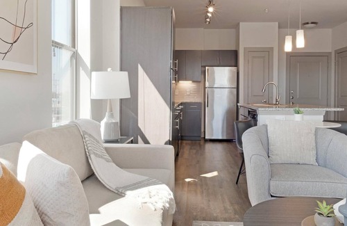 Haltom City Apartment | Landing | Spectacular 1BD, Pool, Gym