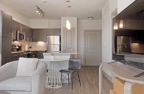 Haltom City Apartment | Landing | Spectacular 1BD, Pool, Gym
